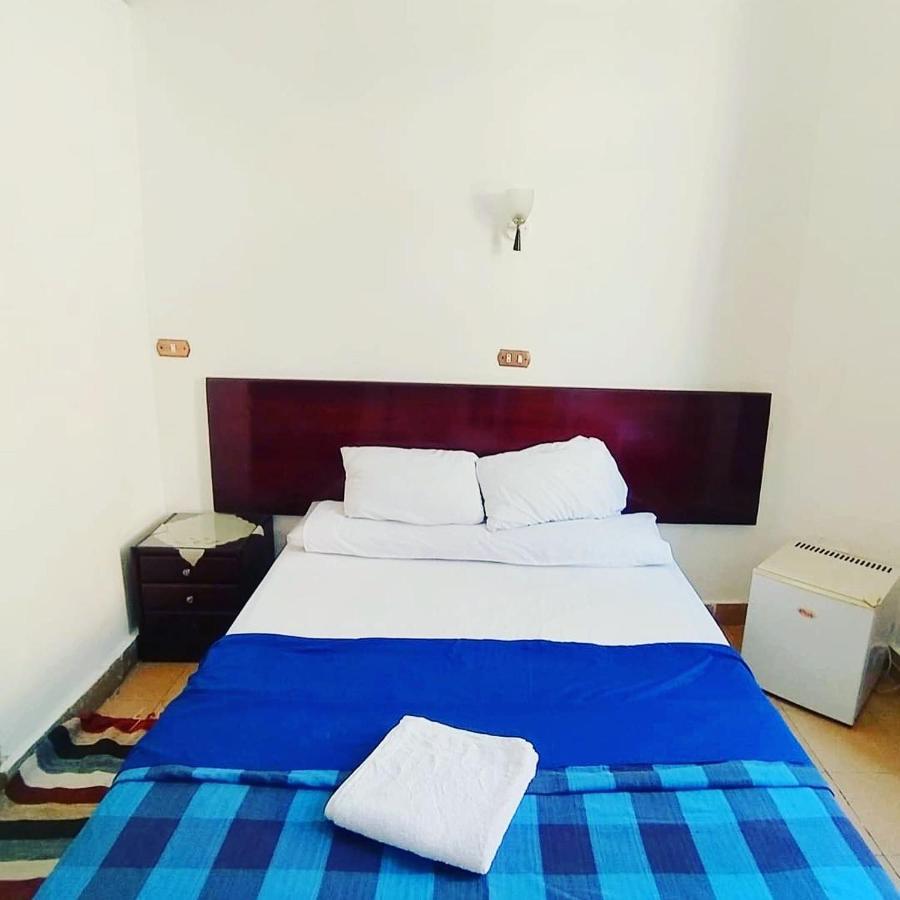 Transit Alexandria Hostel Екстер'єр фото