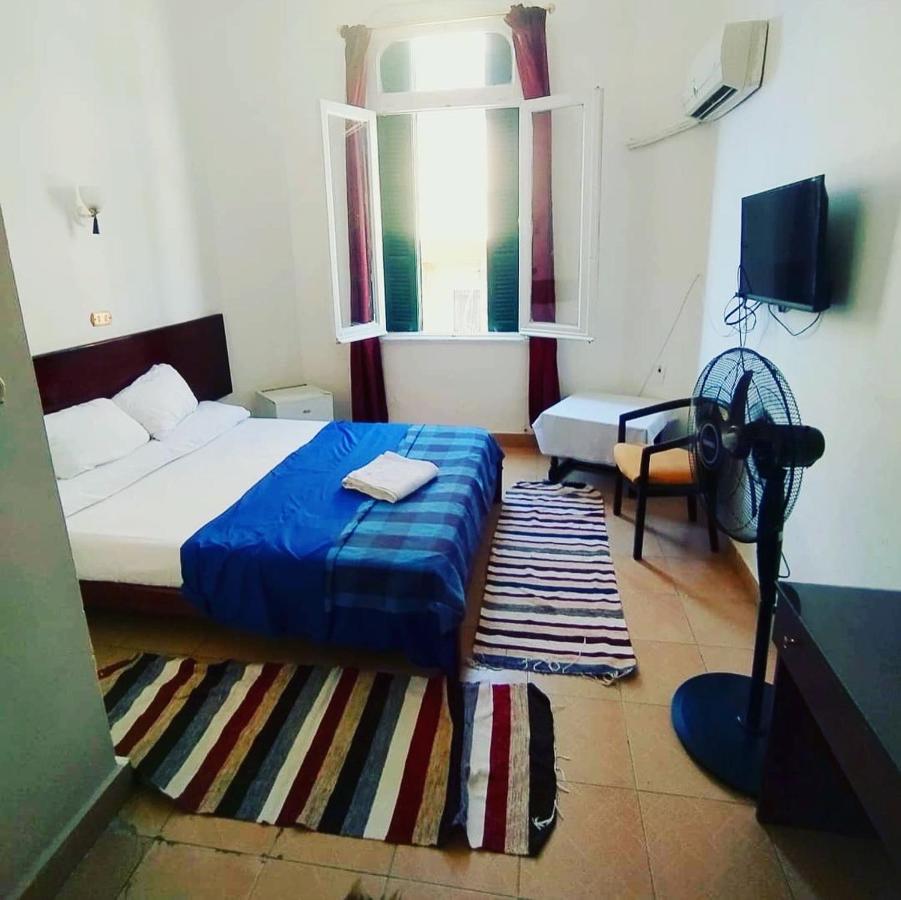Transit Alexandria Hostel Екстер'єр фото