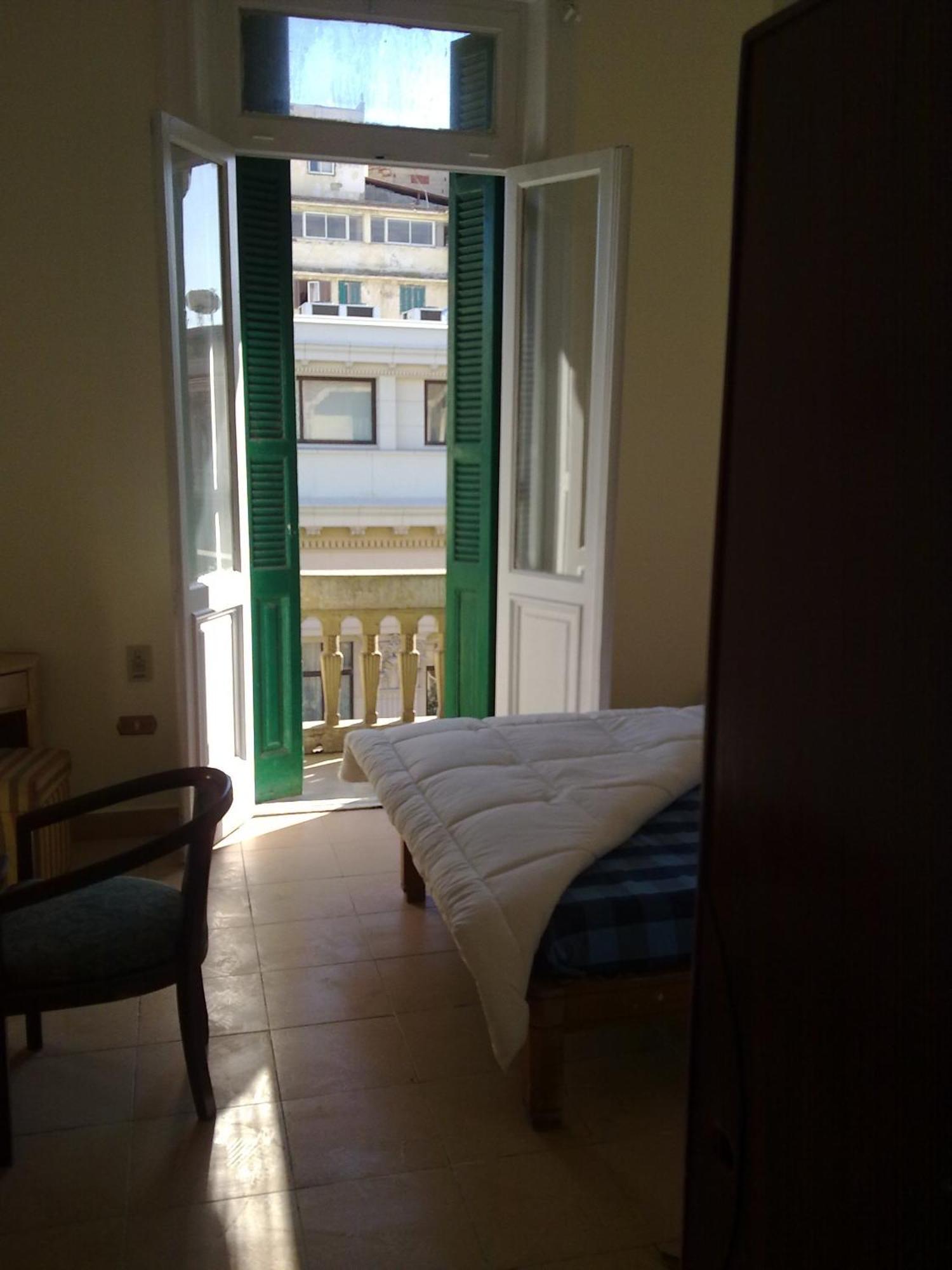 Transit Alexandria Hostel Екстер'єр фото
