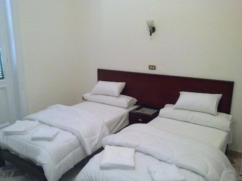 Transit Alexandria Hostel Екстер'єр фото